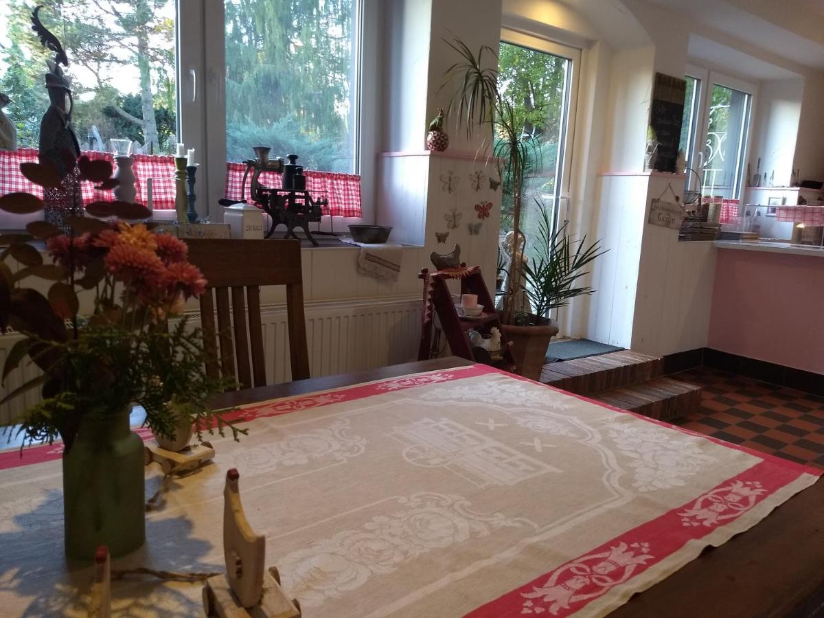Das Gartenhaus Neudorf  ภายนอก รูปภาพ